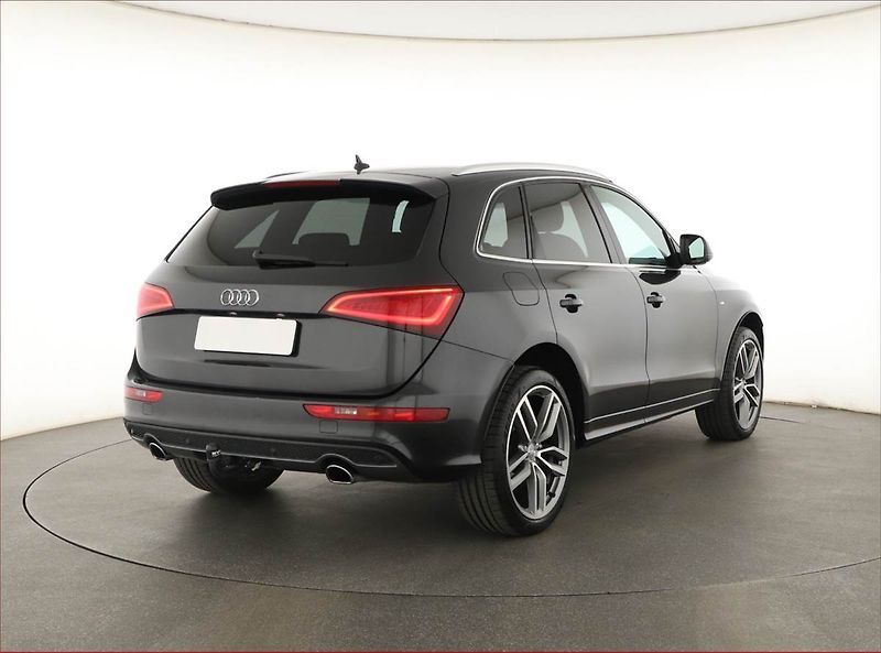 Audi Q5 (2013) S line 2.0 TFSI, 4X4, Kůže - fotka 5 z 18