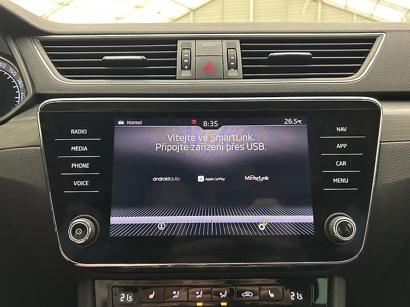 Škoda Superb 2.0 TDI Style Plus - fotka 13 z 27