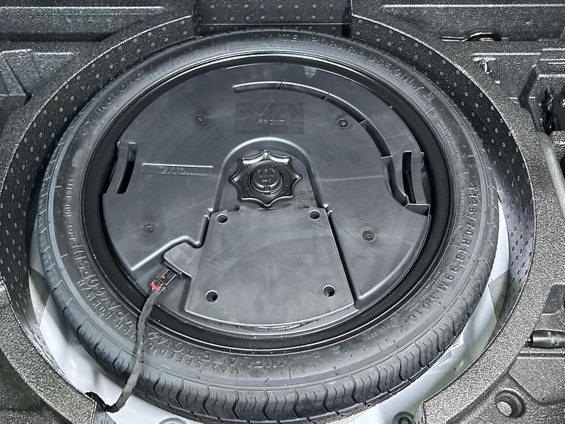 Škoda Karoq Sportline 4x4 DSG - fotka 29 z 29