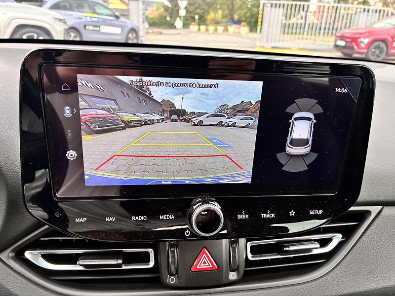 Hyundai i30 HB 1.0T-GDI 74kW DCT STYLE NAV - fotka 19 z 32