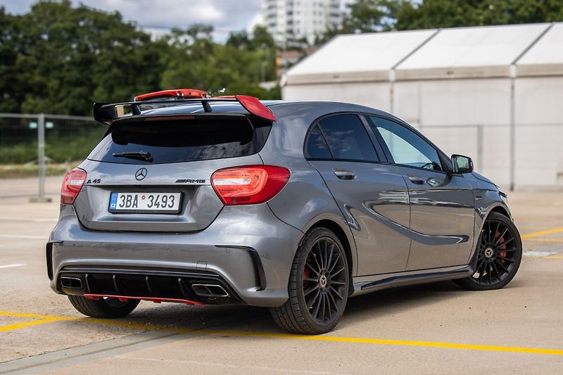 Mercedes-Benz Třídy A 4MATIC 2013 - fotka 5 z 41