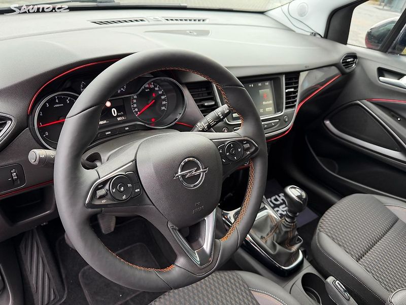 Opel Crossland X (2018) 1.2t 81 kW / po rozvodech - fotka 12 z 17