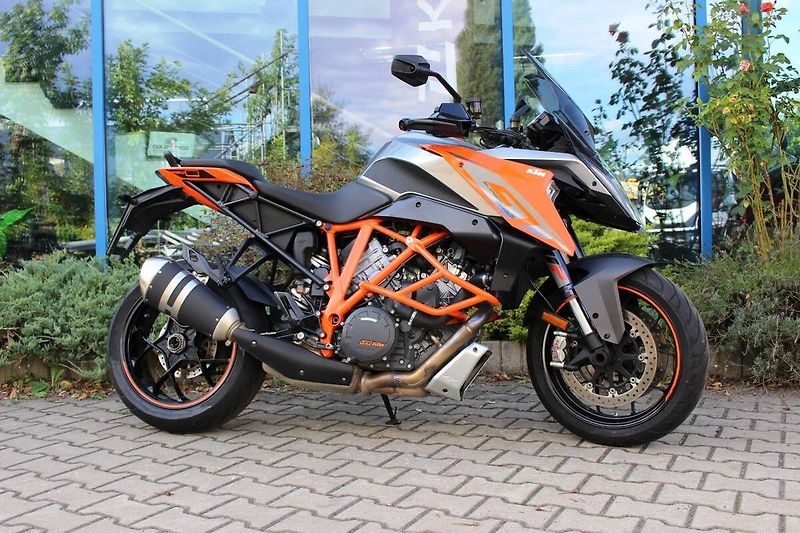 KTM 1290 Super Duke GT (2019) 2019 TOP STAV - AKCE - fotka 5 z 8