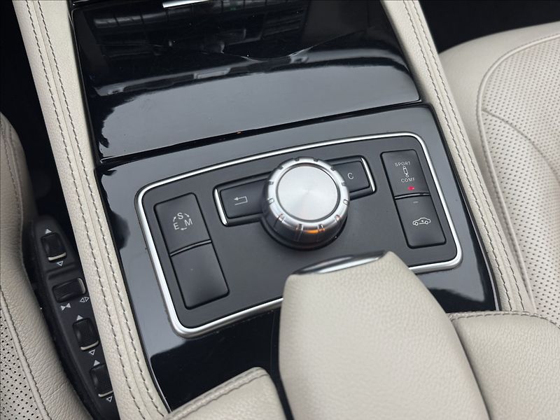 Mercedes-Benz CLS 3,0 DPH 4X4 H/K AMG LED ACC ČR - fotka 30 z 59