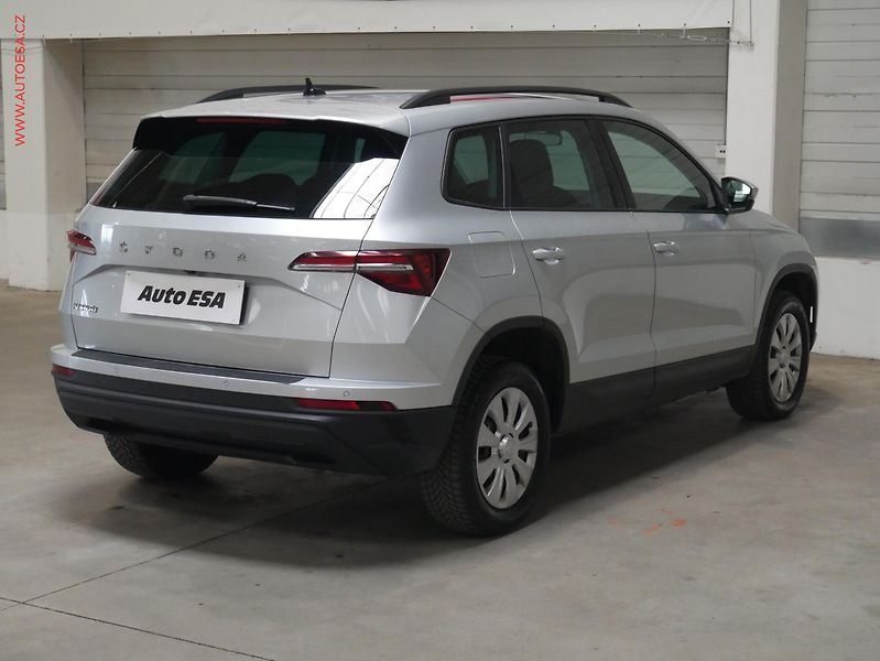 Škoda Karoq (2022) 1.5 TSi, 2.maj,ČR, Style, AT - fotka 4 z 21