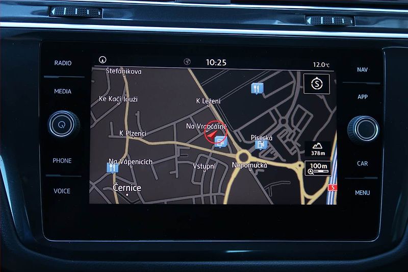Volkswagen Tiguan (2018) Comfortline 1.4 TSI, ČR,1.maj - fotka 15 z 19