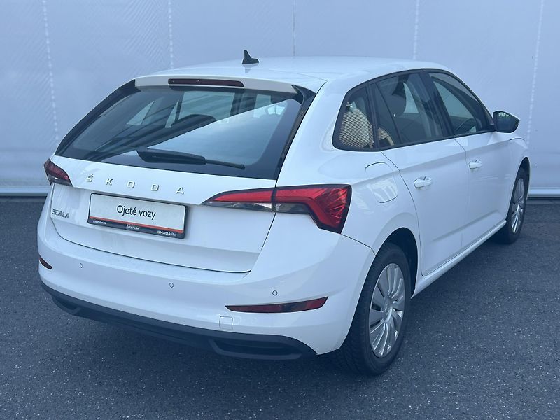 Škoda Scala 1.0TSI 85kW AMBITION - fotka 2 z 21