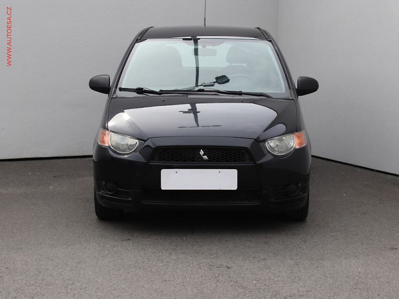 Mitsubishi Colt (2011) 1.3, ČR, servis.kniha, AC - fotka 2 z 3