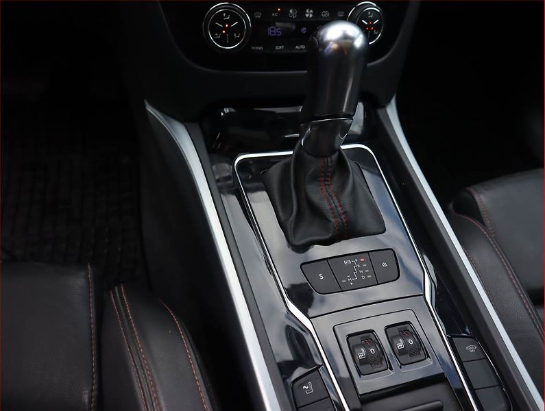 Peugeot 508 (2016) 2.0 BlueHDi, Automat, Navi - fotka 13 z 19