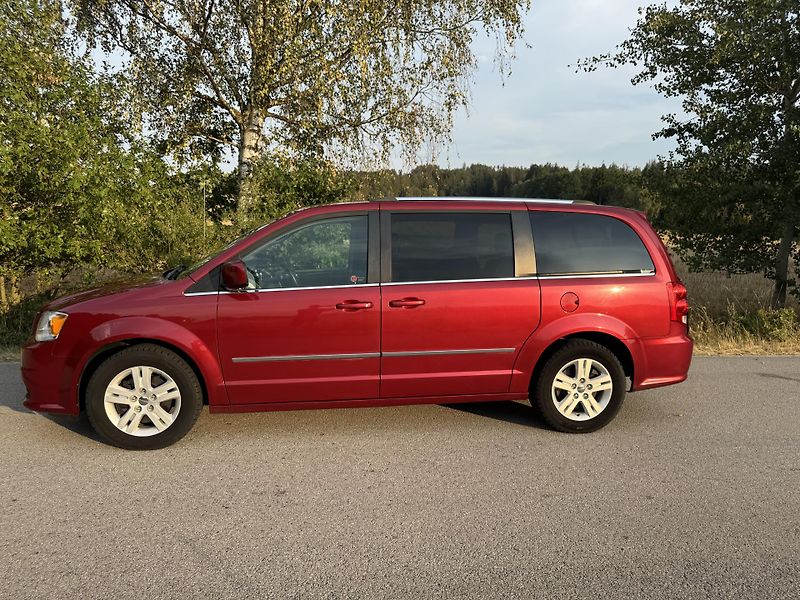 Dodge Grand Caravan (2016) 3.6 V6 SERVISNÍ KNIHA - fotka 3 z 35