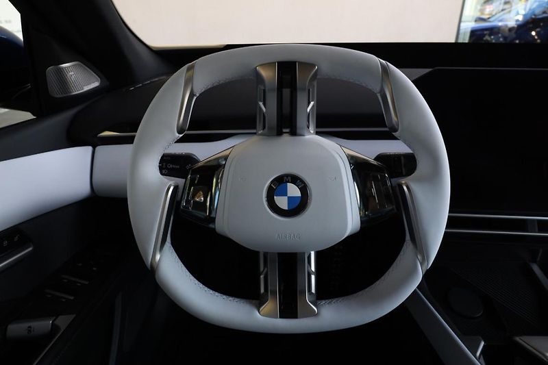 BMW Řada 3 i3 50 xDrive - fotka 9 z 16