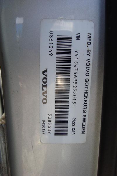 Volvo V70 (2005) 2.4 D5, AUT.,ČR - fotka 30 z 54