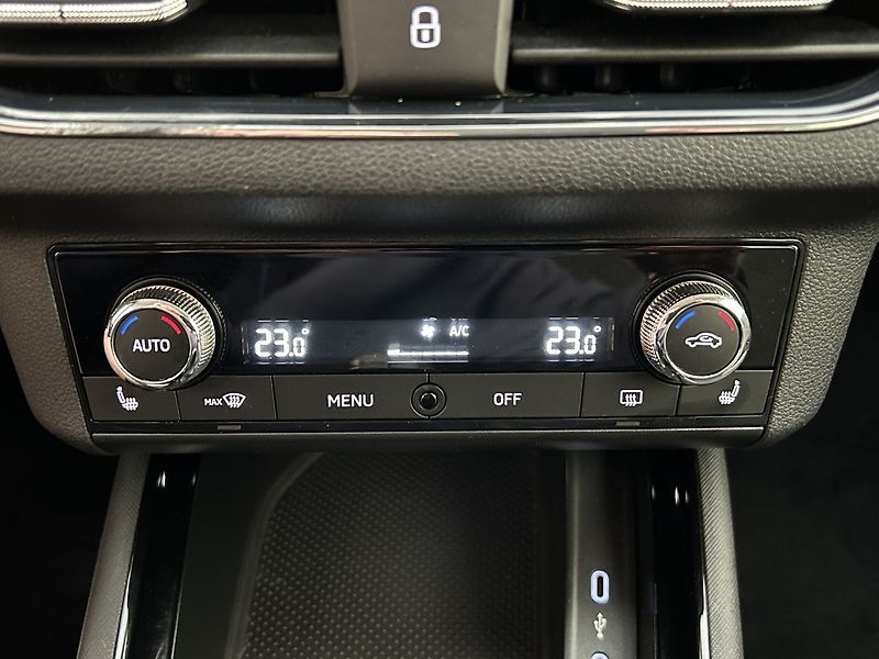 Škoda Scala 1.5 TSI Style Extra - fotka 12 z 28