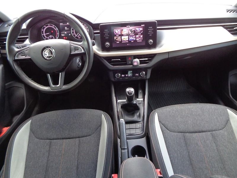 Škoda Scala 1.0 TSI  SPACEBACK STYLE  85 k - fotka 14 z 29