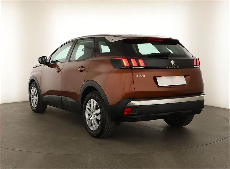 Peugeot 3008 (2019) 1.2 PureTech, Serv.kniha, Navi - fotka 4 z 13