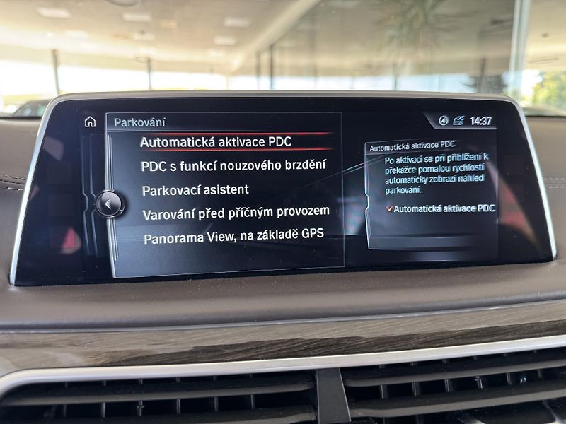 BMW Řada 7 750i xDrive*Laser*NočníVidění - fotka 24 z 47