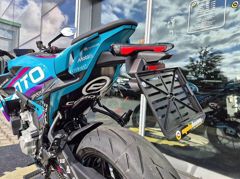 CFMOTO (2026) 675 NK GP edition - fotka 13 z 18