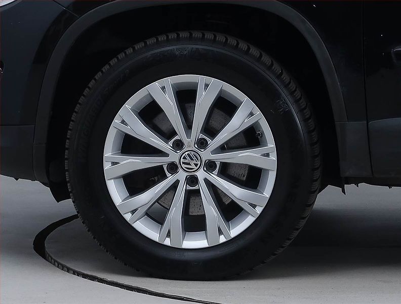 Volkswagen Tiguan (2011) 2.0 TDI, Automat - fotka 15 z 20