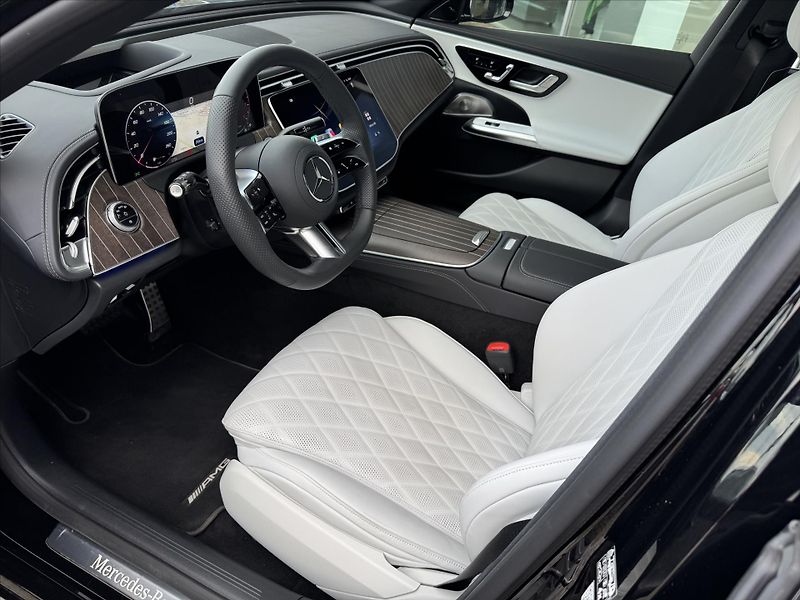 Mercedes-Benz Třídy E E 450 4M*AMG paket*TOP - fotka 4 z 43