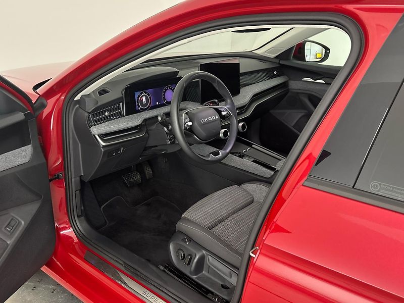 Škoda Superb Selection DSG - fotka 6 z 31
