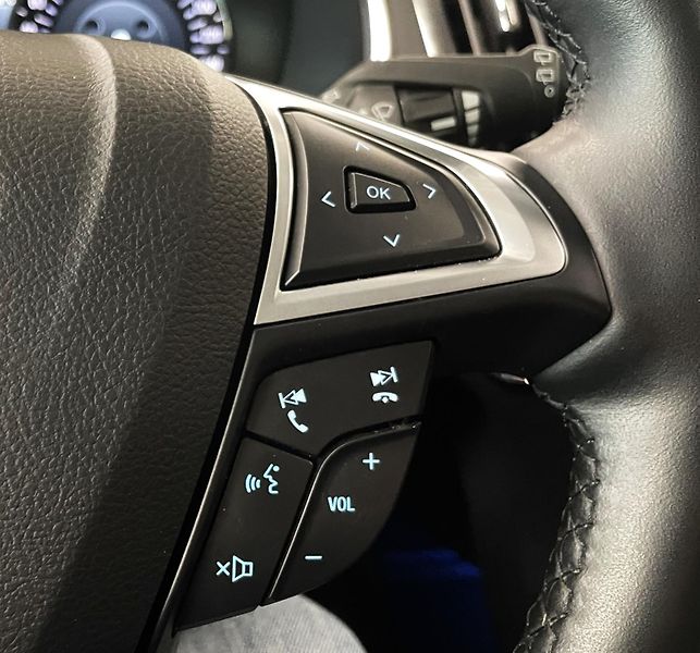 Ford S-MAX Titanium 2,0Ecoblue 110kW - fotka 16 z 30