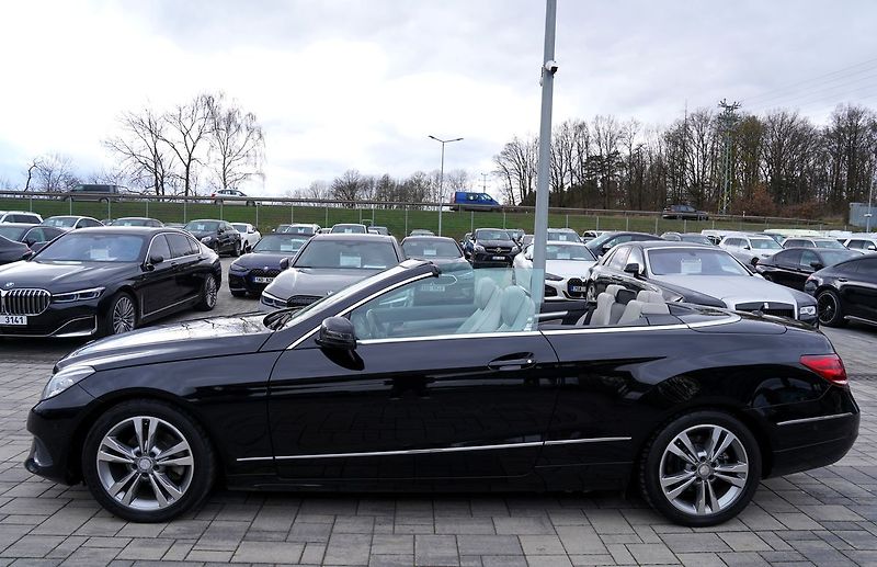 Mercedes-Benz Třídy E 200 CGI/cabrio/Avangarde/kůže - fotka 10 z 44