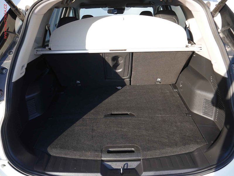 Nissan X-Trail (2017) 2.0 dCi 4x4, ČR, AT, LED - fotka 7 z 18