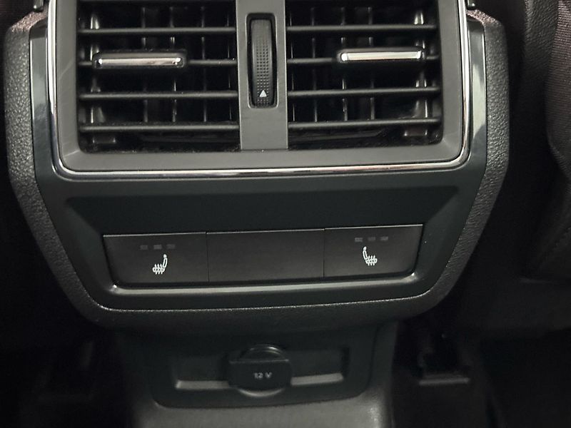 Škoda Karoq Style 4x4 DSG - fotka 22 z 29