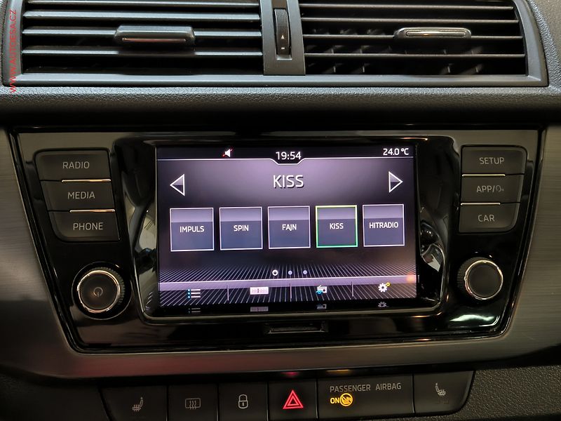 Škoda Fabia (2019) 1.0 TSI, ČR, Style, DSG, LED - fotka 14 z 17
