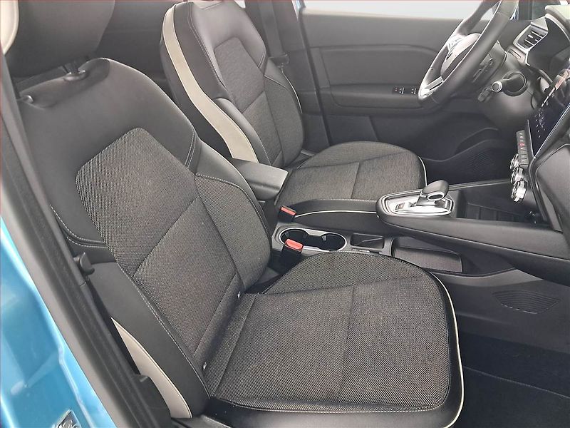 Renault Captur (2021) 1.3 TCe, Automat, Serv.kniha - fotka 9 z 23