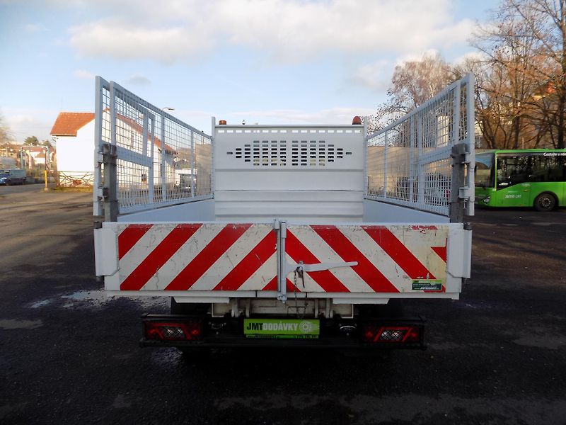 Ford Transit (2017) 2,0 96KW 7MÍST SKLÁPĚČ  - fotka 6 z 47
