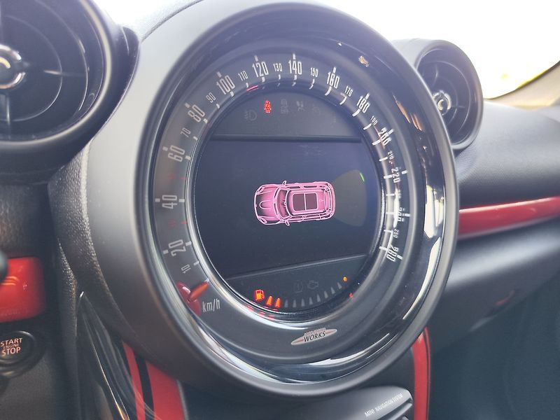 Mini Cooper 1.6/160kW - fotka 18 z 27