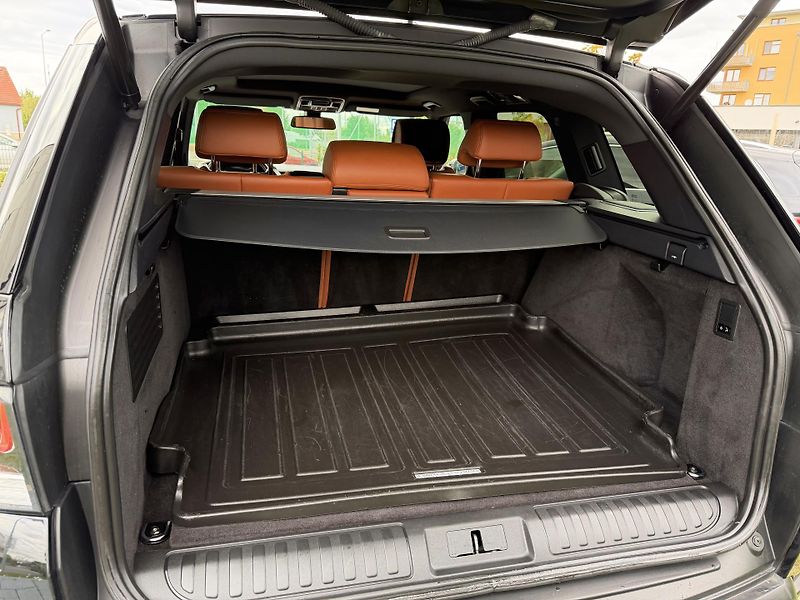 Land Rover Range Rover Sport (2014) Autobiography/3.0 SVD6 215 kW  - fotka 10 z 22