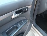 Volkswagen Touran (2013) 2.0 TDI, Navi, Tempomat - náhled 17