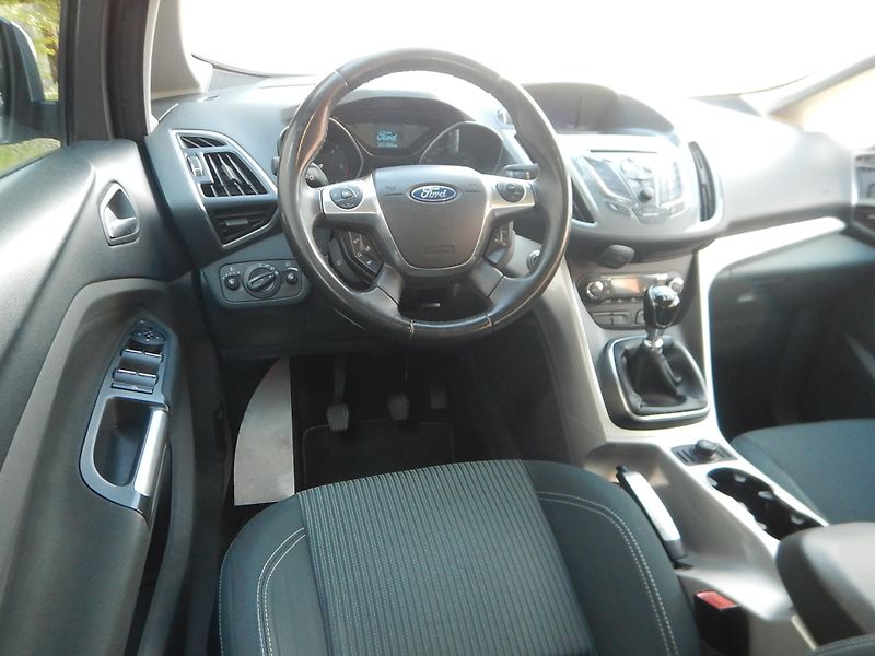 Ford Grand C-MAX 1.6 TDCi, DIGIKLIMA, 7 MÍST - fotka 11 z 28