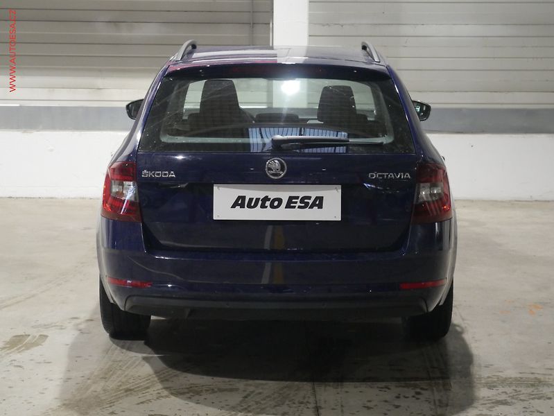 Škoda Octavia (2018) 1.6 TDi, 2.maj,ČR, Ambition - fotka 5 z 17