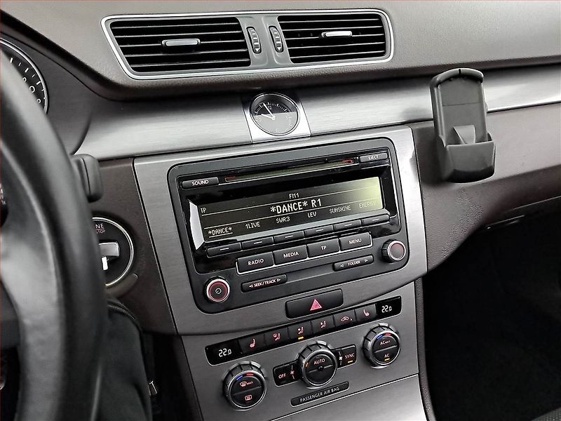 Volkswagen Passat (2012) 2.0 TDI, Park. senzory - fotka 12 z 17