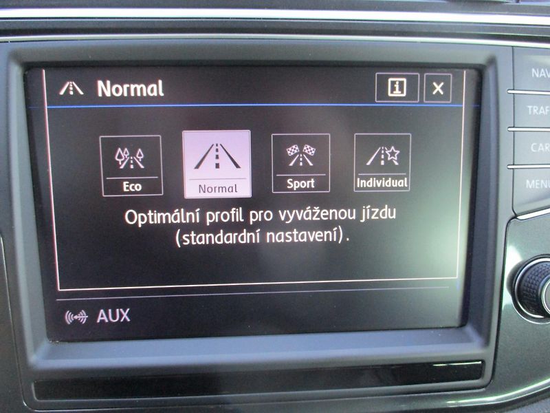 Volkswagen Tiguan 2.0TDi*4x4*7DSG*NAVI*T.ZAŘ - fotka 26 z 51