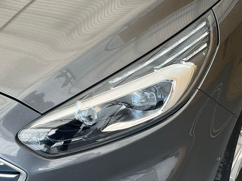 Ford S-MAX 2,5 HEV Titanium 7míst - fotka 42 z 70