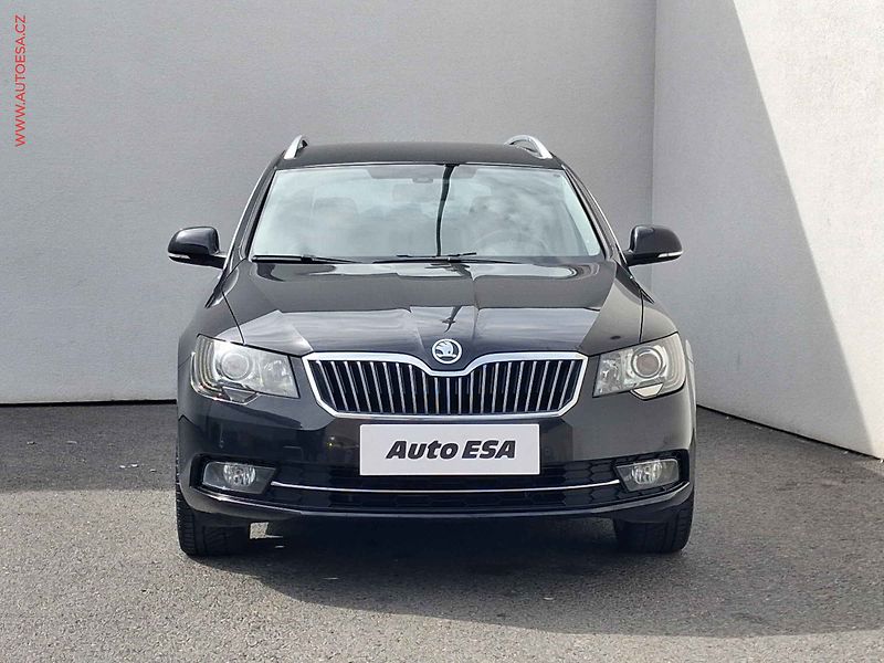 Škoda Superb (2014) 2.0TDI 4x4, ČR, Elegance - fotka 2 z 21