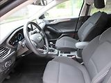 Ford Focus 1,0 i, Vyhř.sed,vol,okn, Navi, - náhled 10