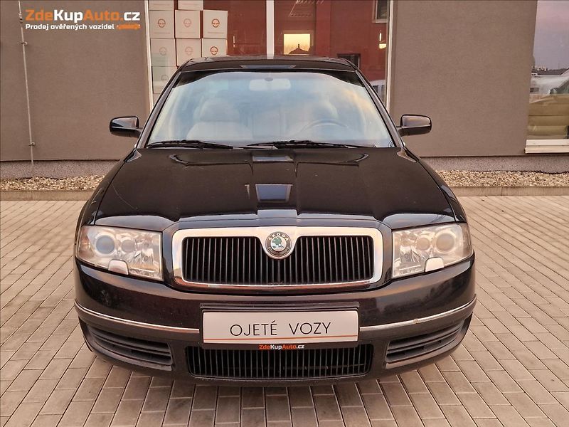 Škoda Superb 2.5 TDI  V6 120kW Elegance,ČR - fotka 4 z 46