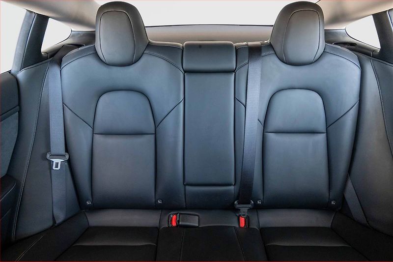 Tesla Model 3 (2022) Standard Range LFP, SoH 93% - fotka 10 z 20