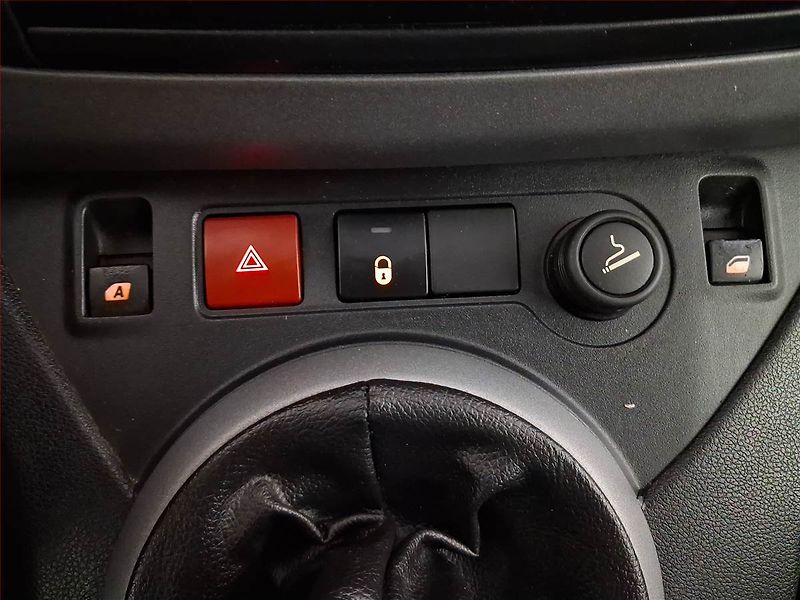 Citroën Berlingo (2011) 1.6 VTi, 5Míst - fotka 18 z 20