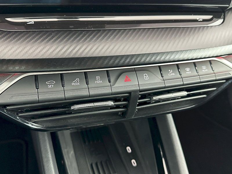Škoda Octavia (2025) Combi DSG 2.0TSI 195kW RS - fotka 21 z 29