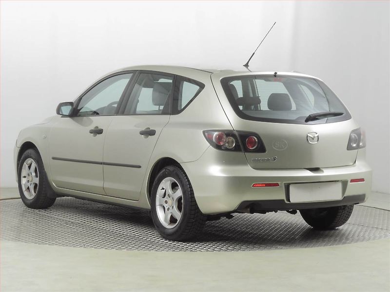 Mazda 3 (2008) 1.4 - fotka 4 z 16