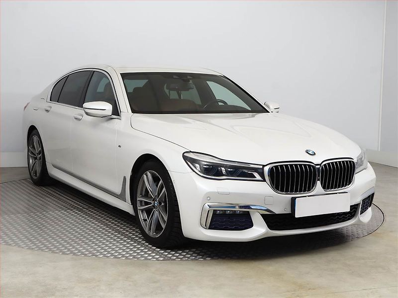BMW Řada 7 (2019) M Paket 730d - fotka 1 z 22