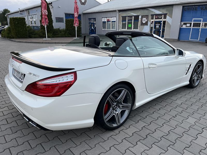 Mercedes-Benz SL (2013) 63 AMG - fotka 15 z 22