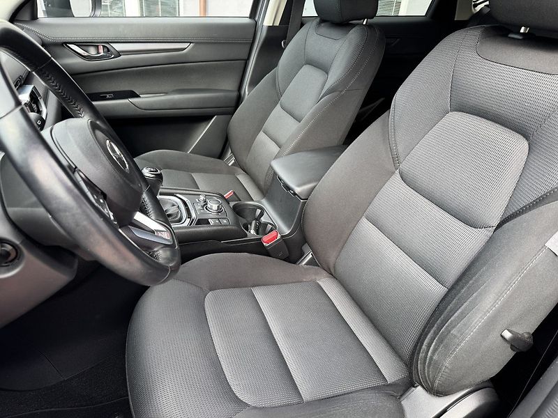 Mazda CX-5 (2017) 2.0i G-160 AWD LED Webasto - fotka 27 z 49