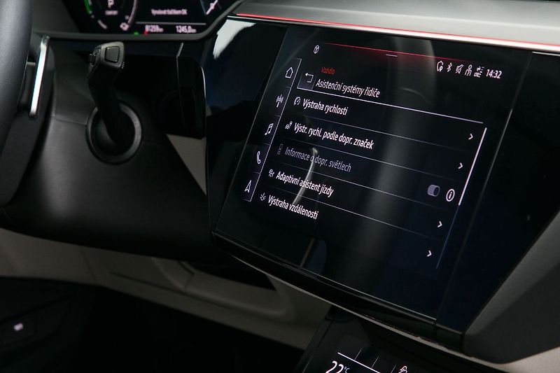 Audi e-tron 55 300kW Ventilace Matrix 360 - fotka 42 z 48